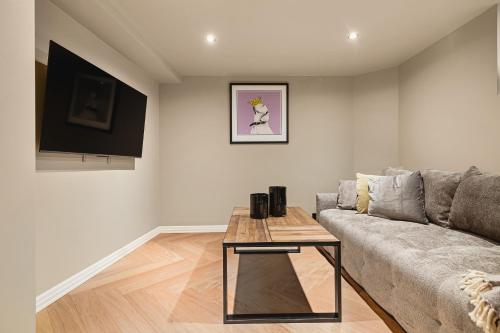 Bryggen // Fløyen Living Bryggen // Fløyen Living