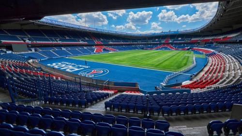 PARC des PRINCES FLAT - Tap to explore photos