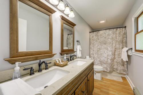 Maggie Valley Cottage with Hot Tub and Creek Access!