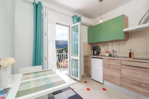 Apartments Lile 2