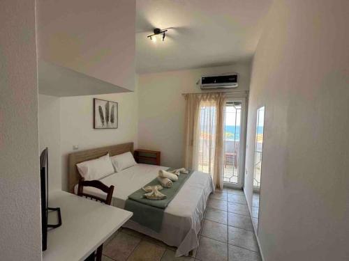 Effies Aparments in Karlovasi