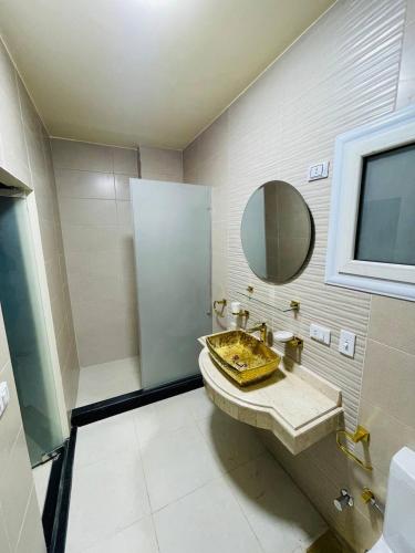 Solima pyramids - image 6