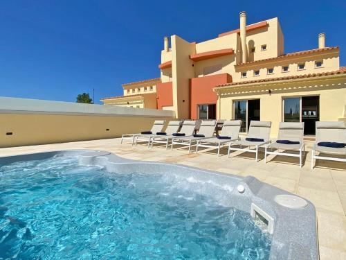 Fantastic Villa, Private Pool, BBQ, AC and Wi-Fi – khách sạn tại Vila Sol