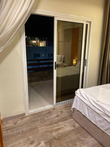 Solima pyramids - image 12