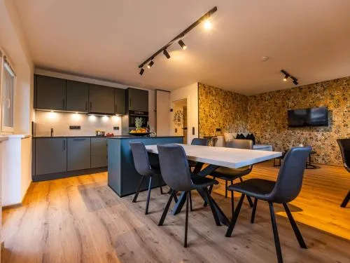 NEW! Tevini Alpine Apartments by we rent in Zell am See, Österreich