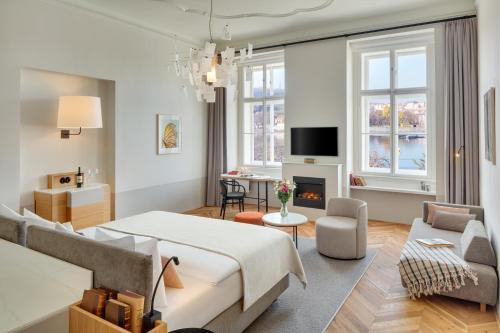 Hotel Leonardo Prague - image 12