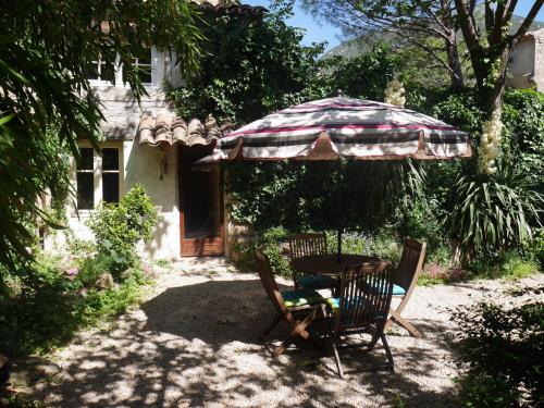 gîte à Rustrel (gite a Rustrel) in Rustrel