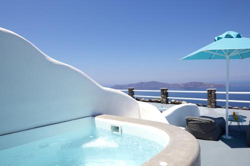 Adore Santorini