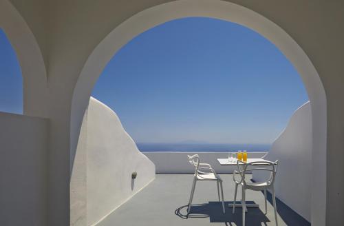 Adore Santorini