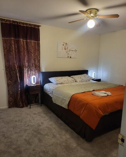 2 king bedrooms and 2 full bathrooms in Columbus, parking, 2 min to OSU, close to Riverside Methodist Hospital, Expo center in Columbus, USA