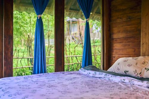 Double Room with Mountain View image 2