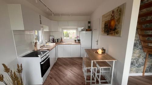 Konyha, Riwiera Strzelecka in Nowe Brzesko