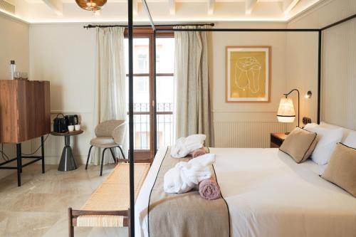 room detail thumbnail 1