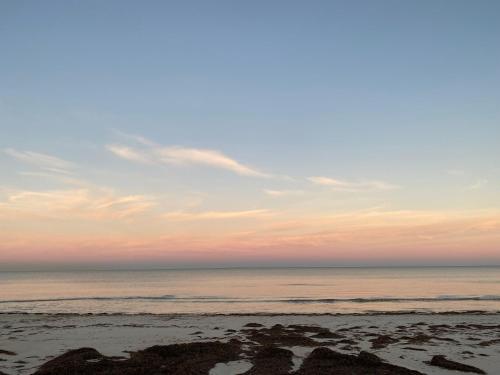 Strand, Beach side holiday unit in West Lakes