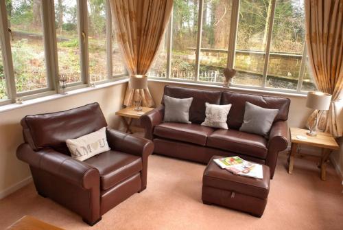 Folly - Middleton Hall Estate in เดทแชนท์