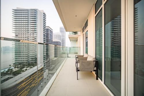 Wake Up to Sea Views - 1BR Beachfront and Near Marina, Dubai (Foto 5)