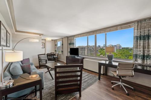 Potomac One Bedroom Double Suite