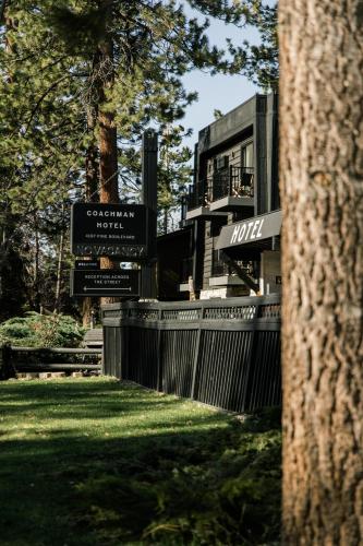 574711229 The Coachman Hotel