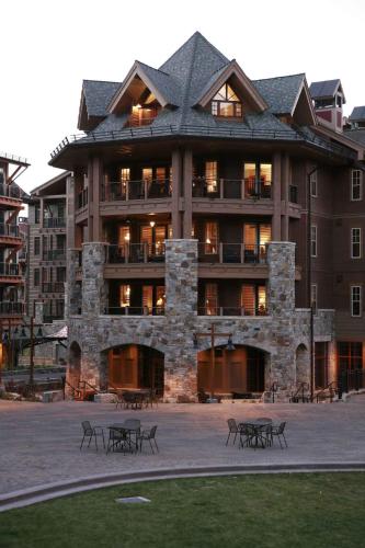 Catamount Lodge 201A by East West Hospitality - image 4