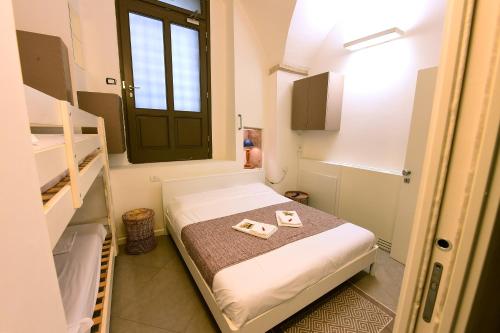 Little Italy Boutique Hostel - image 12