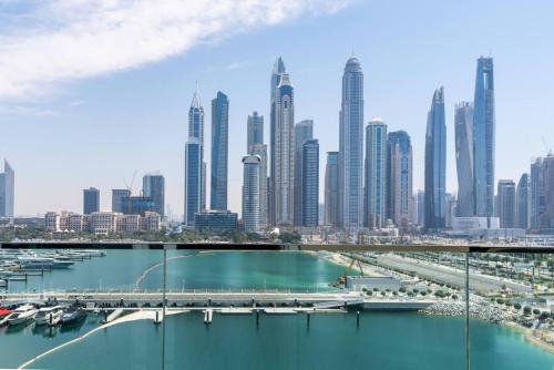 2 BR Apartment - Beach & Marina View, Dubai (photo 6)