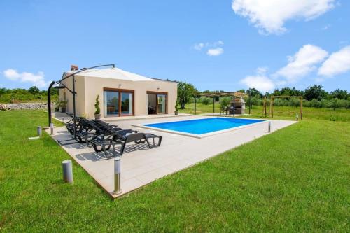 Villa Deni
