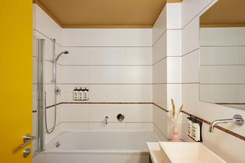 574722528 Hotel Indigo Florence by IHG