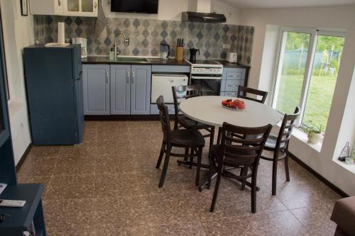 Vintage House Prima Priori in Krapets
