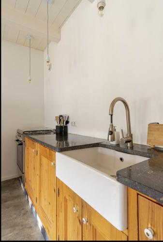 Gezellig en knus huisje vlakbij het wad in Holwerd