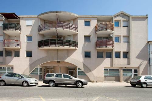 Vistas, La Bastido in Arles Suburbs
