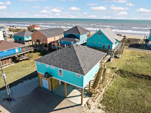 Just Chillin home in Crystal Beach, USA