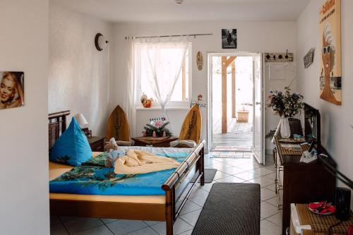 Down Town Motel - image 9