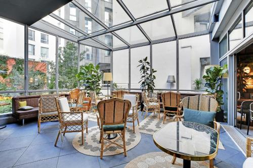 Facilities, Drawing House in 14th - Tour Montparnasse