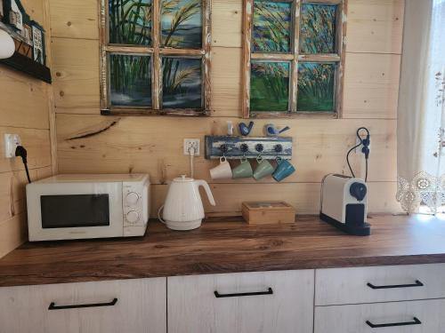 2 bedrooms, 4 beds