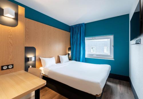 1 queen bed