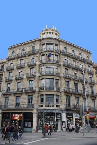 hotel medium monegal