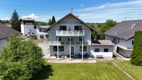 Apartment Attergautraum 1 in Sankt Georgen im Attergau, Österreich