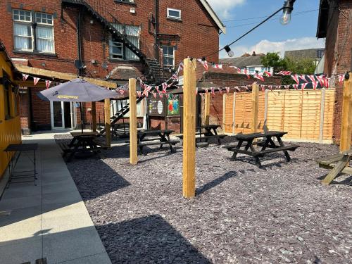 Сад, River side rooms in Bitterne Park