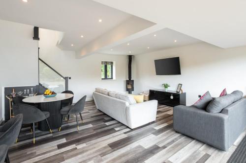 Létesítmények, Host & Stay - The Stable in Longford