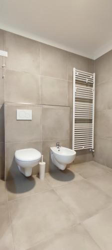 2 bedrooms, 3 beds