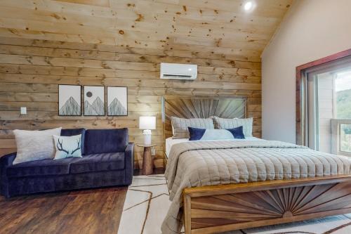 Luxe Mountain Hideaway