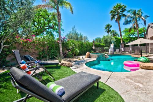 Casa Serenity - Luxury Living w Pool & Jacuzzi