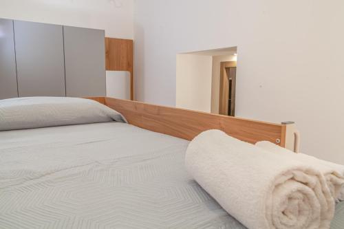 Quadruple Room with Private Bathroom image 9