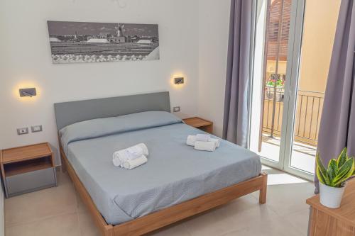 Quadruple Room with Private Bathroom image 2