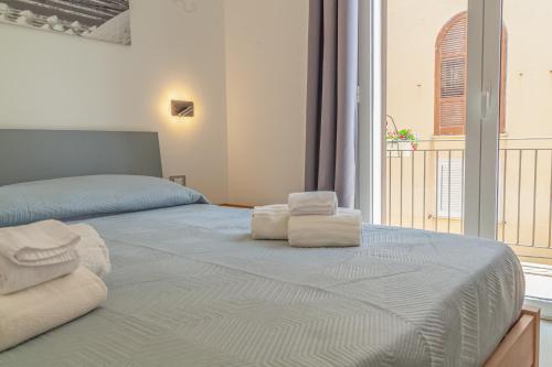 Quadruple Room with Private Bathroom image 3