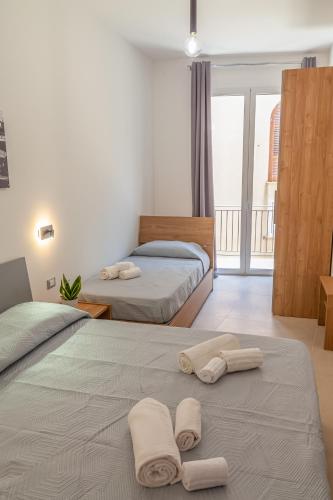 Triple Room with Private Bathroom image 6