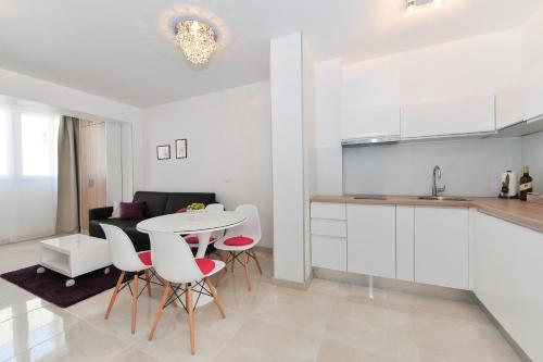 Luka Residence Apartments 3