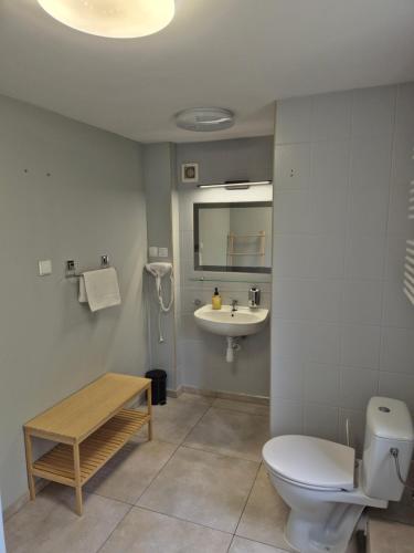 Double Room image 7