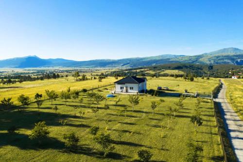 Vila Anamari, Livno