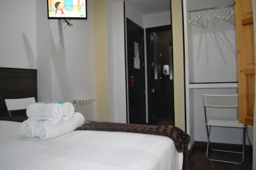 Hostal El Brezo - image 3